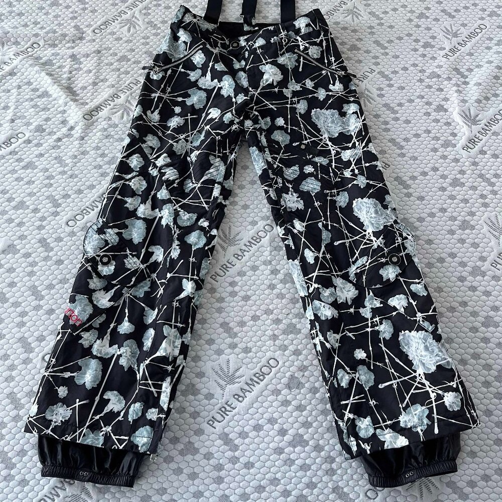 Burton Snowboard Pants/Bibs Women's Size Small Black and White Carnation Print